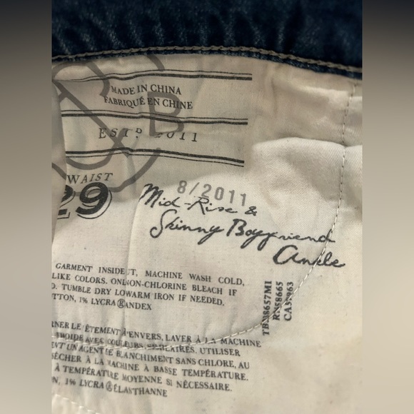 Treasure & Bond Mid-Rise and Skinny Boyfriend Ankle Jeans, Size 29 - Picture 9 of 9